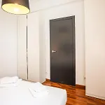 A3ind1123- Atico Near Sagrada Familia 아파트 *